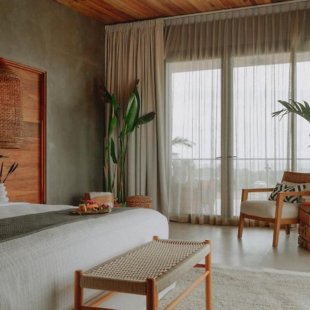 Surf Synergy All-Inclusive Surf Retreat 자코 외부 사진