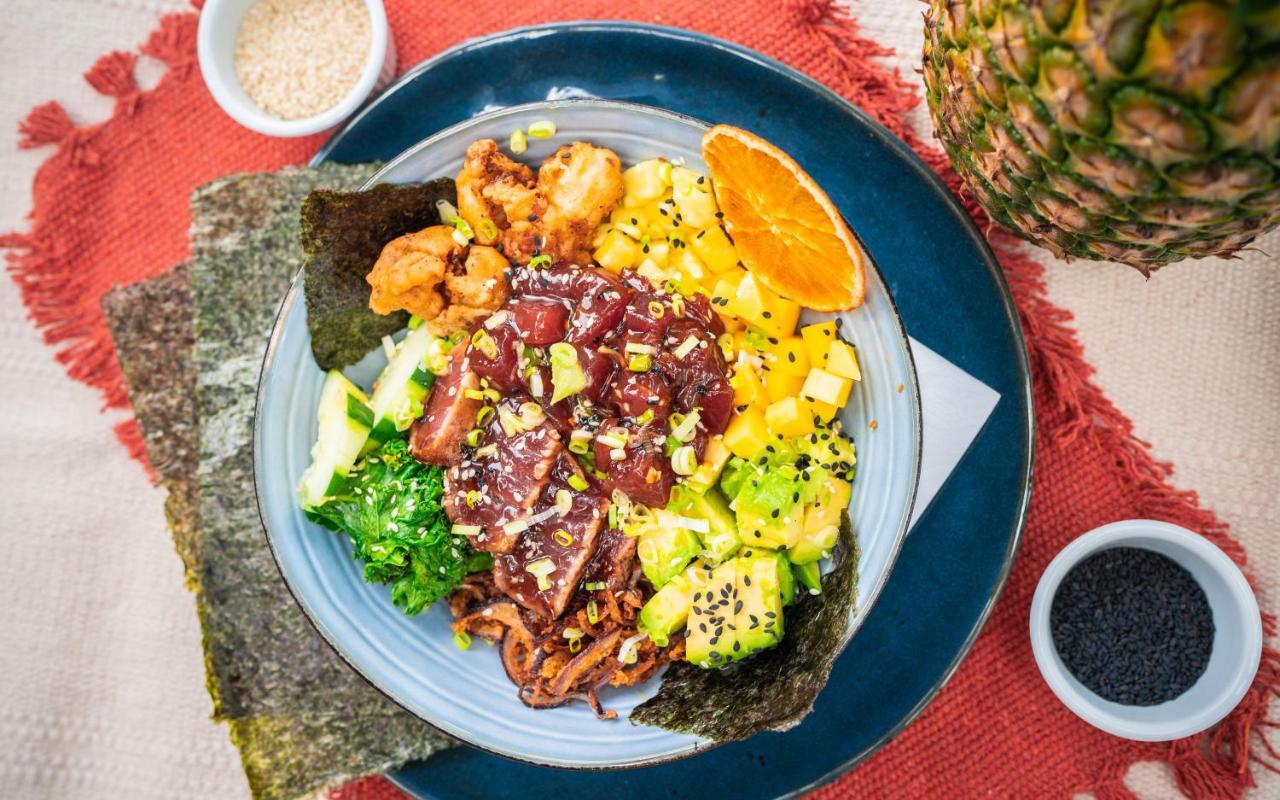 Surf Synergy All-Inclusive Surf Retreat 자코 외부 사진